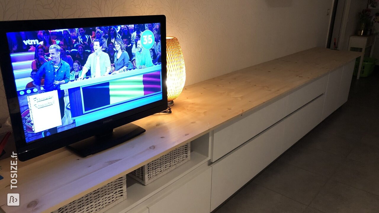 Donner un look scandinave à un meuble TV existant