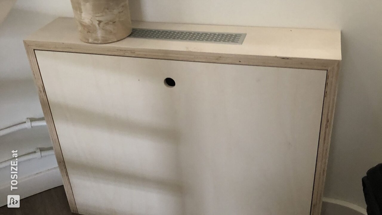 Dylan baute eine Fußbodenheizung und einen Fernsehschrank um