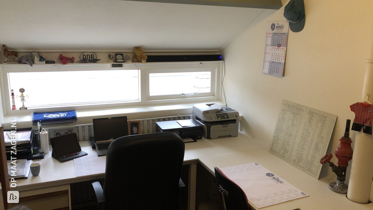Zelfgemaakt bureaumeubel voor in ons nieuwe kantoor, door Arjan