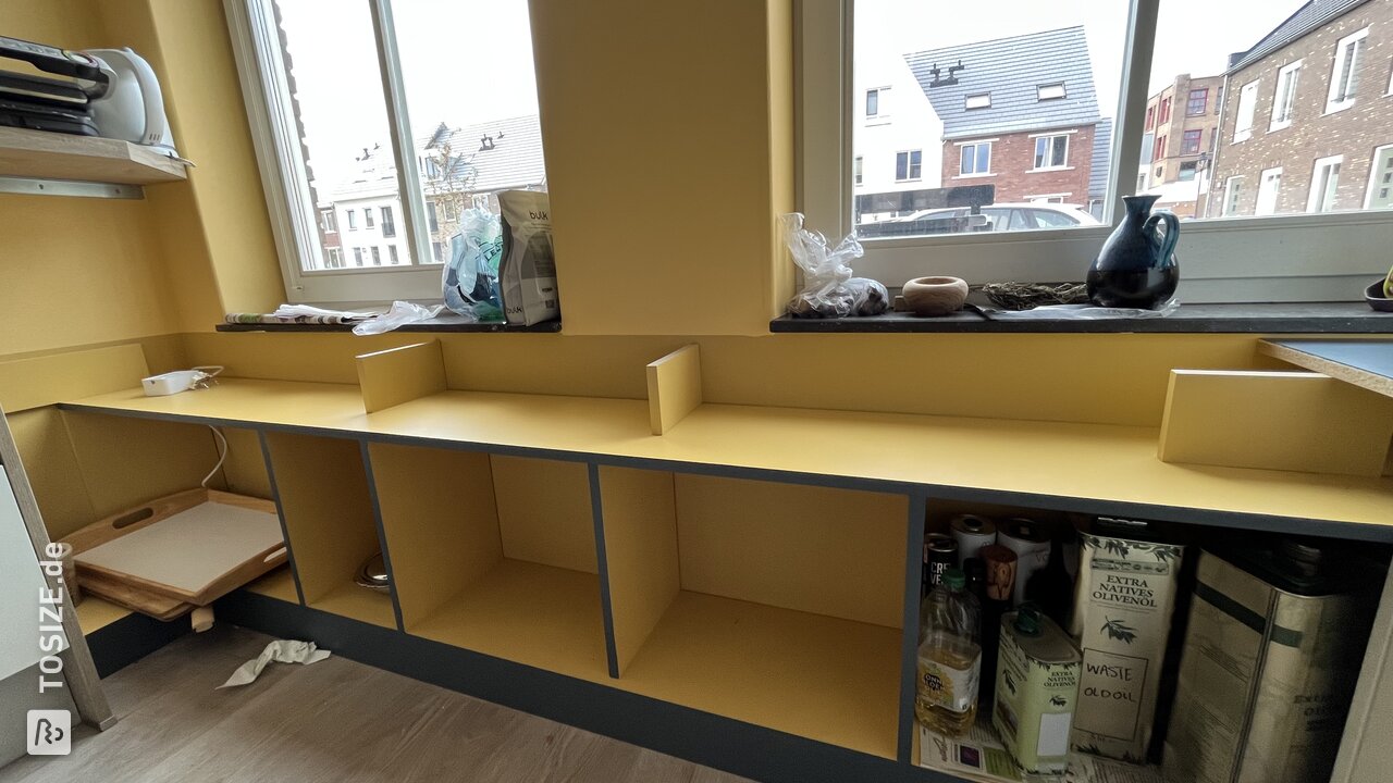 Zelf een opbergmeubel op maat maken voor in de keuken | TOSIZE.de