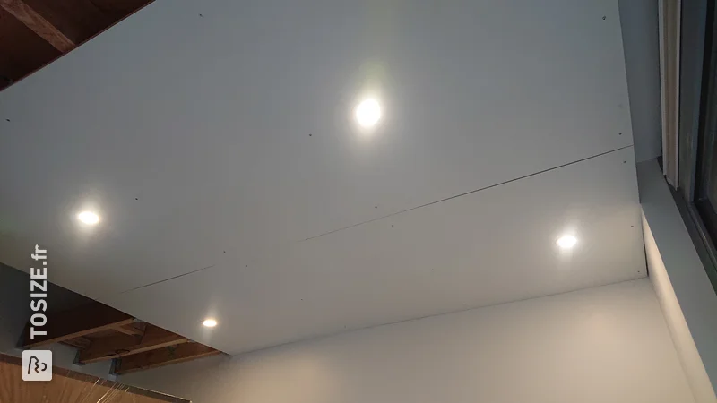 Fabriquez votre propre plafond avec des spots encastrés, par Beyhan