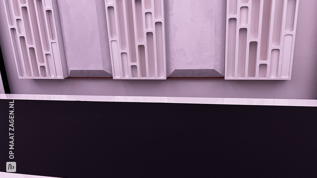Verbeterde akoestiek door MDF panelen in eigen multimedia studio, door Gaby