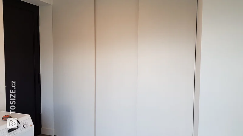 Quickly make custom sliding doors from MDF yourself, by Ronald