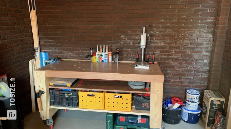 DIY plywood workbench for all your tools, by Rob