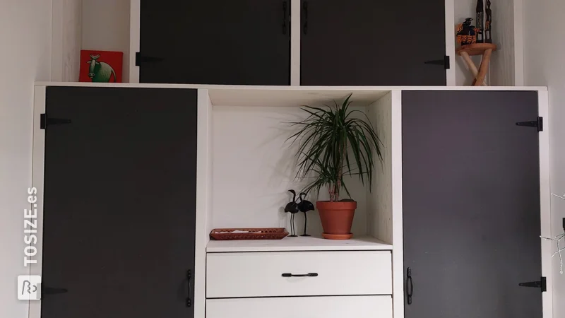 IKEA hack: making a shelving unit with IKEA IVAR shelving units as a basis, by Lana