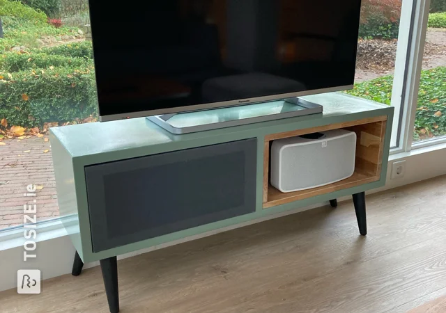 Make your own compact TV cabinet made of plywood and oak, by Julius