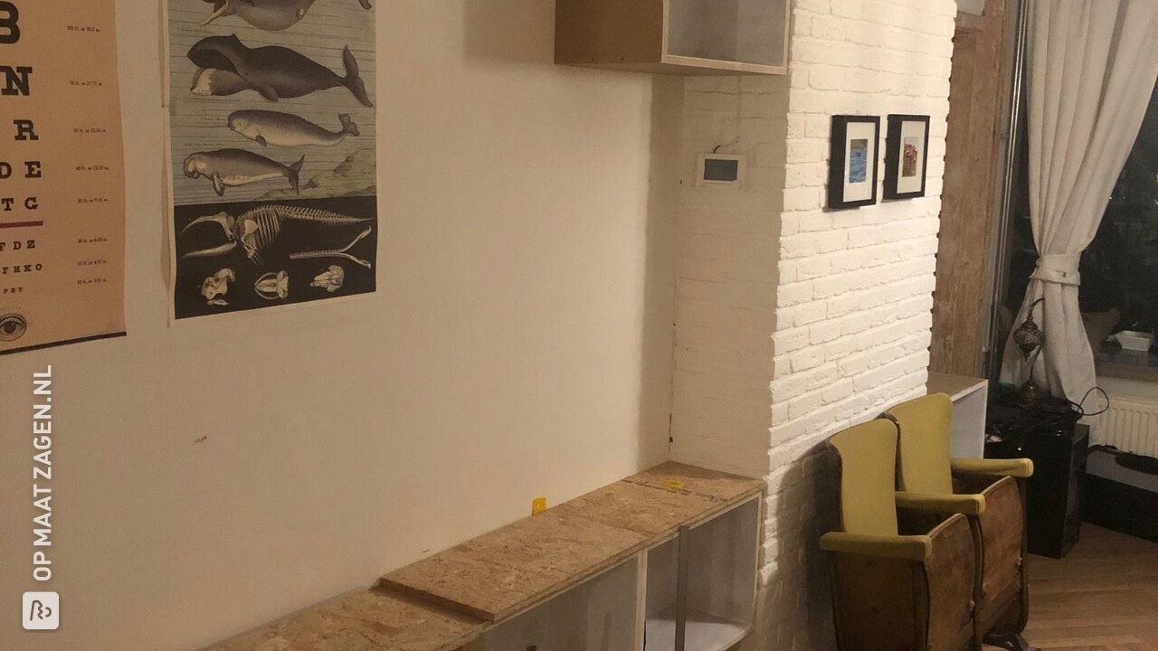 Wandmeubel voor de TV van MDF 18mm, door Ed