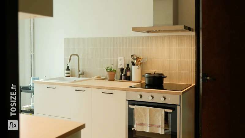 A custom made kitchen countertop from birch plywood, by Guillaume
