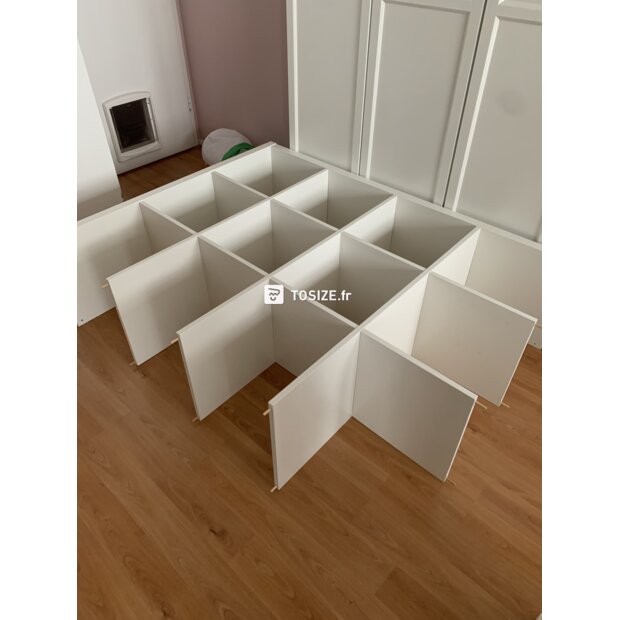 IKEA hack een Kallax kast voorzien van een achterwand op maat TOSIZE.fr