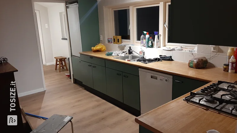 Replacing the kitchen cabinets with MDF panels, by Arnout