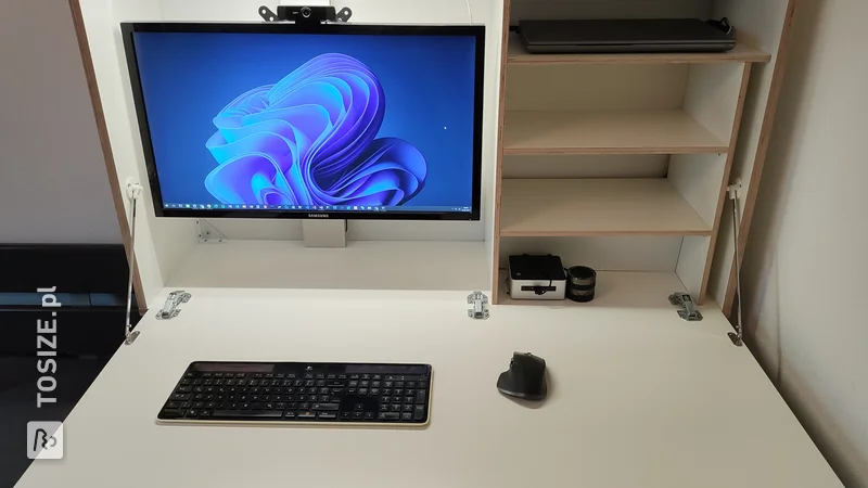 A practical folding desk made of sawn birch plywood, by Daniel