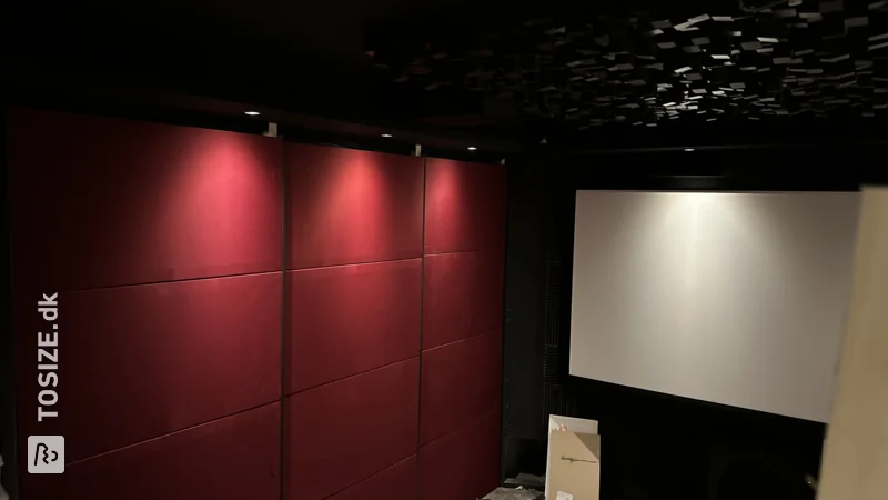 Wall panels for home cinema made of plywood, by Ivo