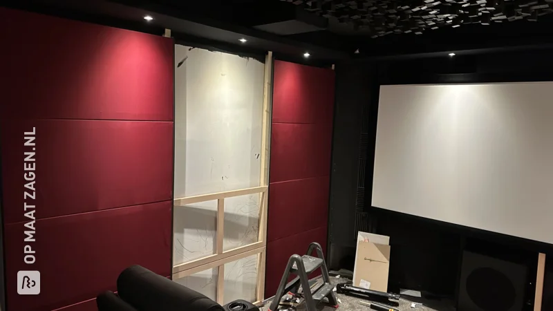 Wall panels for home cinema made of plywood, by Ivo