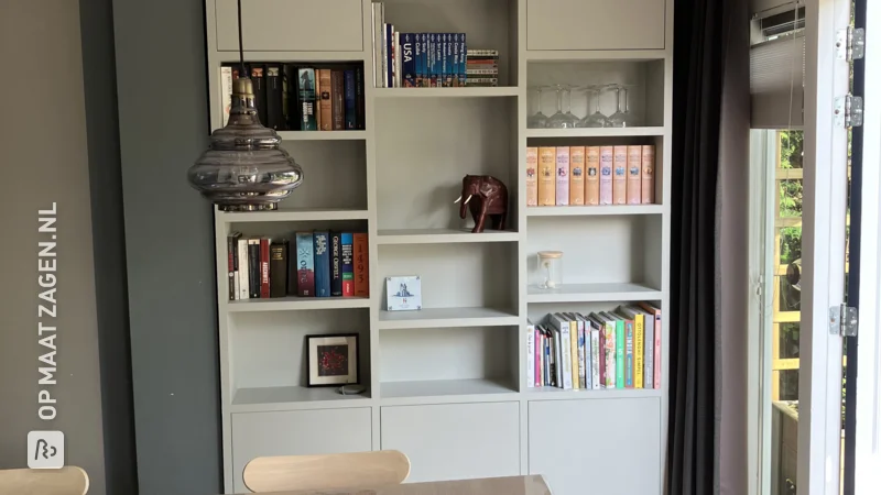 A TOSIZE Furniture custom built-in bookcase, by Hugo