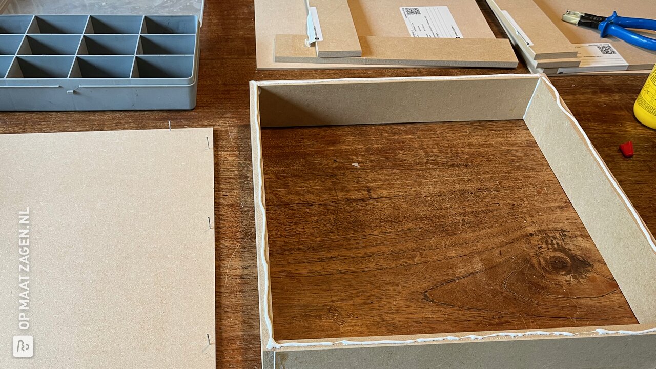 Tapes en Cd lades op maat gemaakt, door Jan