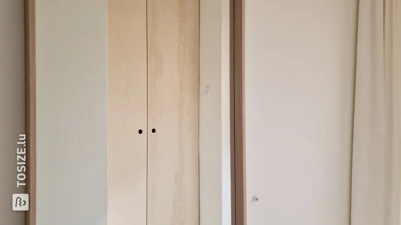 Zählerschrank im skandinavischen Stil mit Sperrholz, hergestellt von Mamoesjka