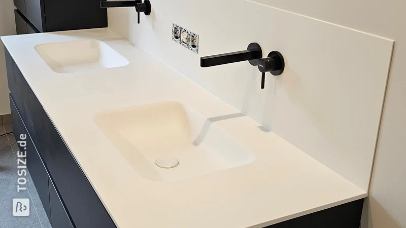 Kunststoffrückwände für Bad und Duschraum von Dieter