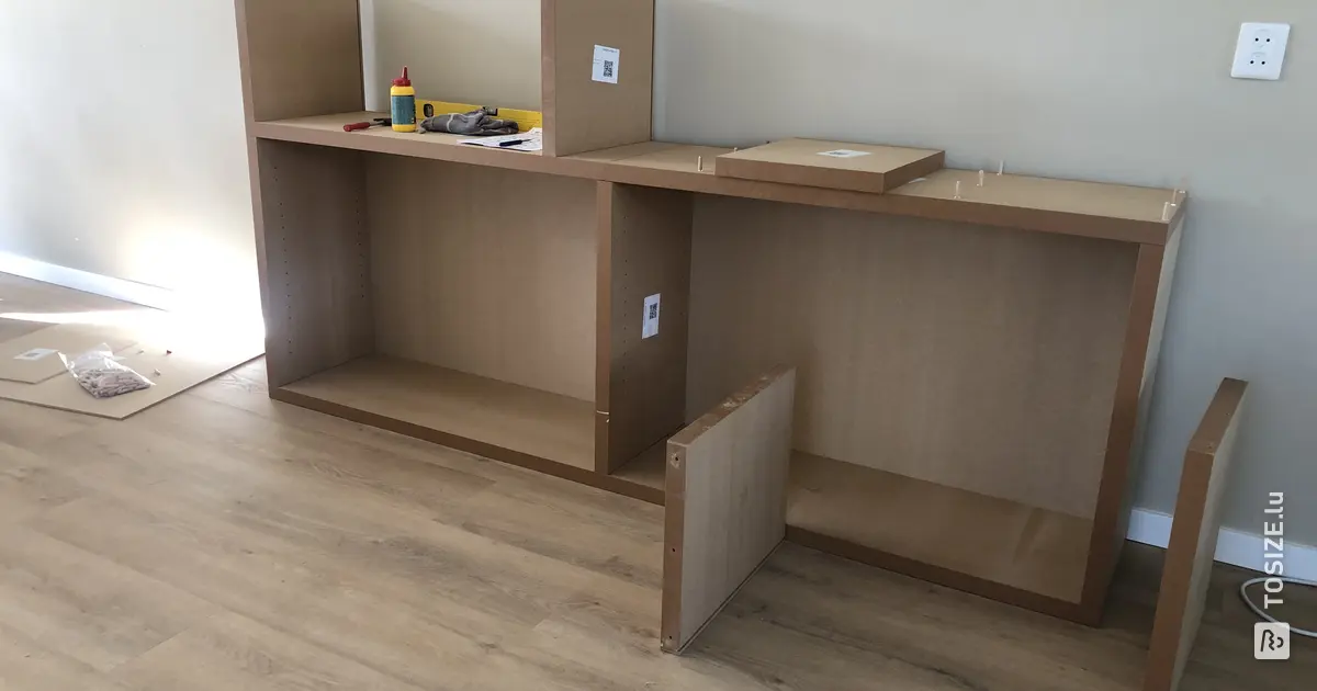 Ein hellblauer Schrank nach Maß von TOSIZE Furniture | TOSIZE.lu