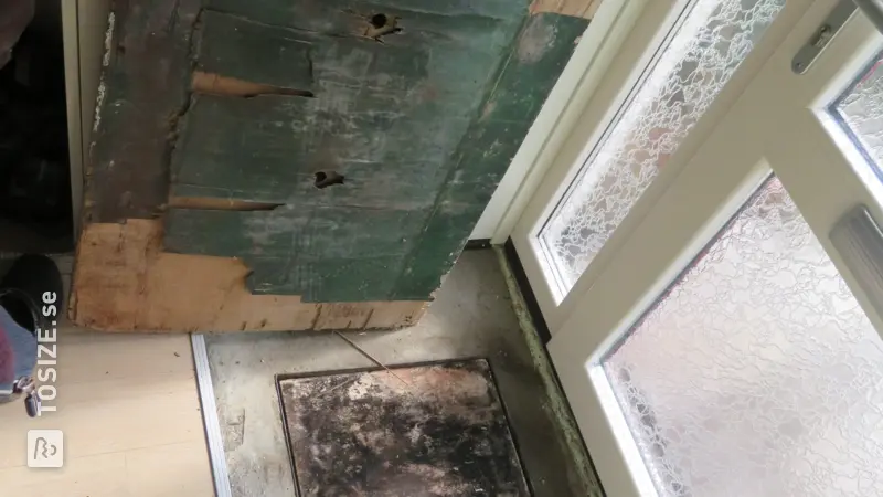 New custom-made concrete plywood panels for under the front doormat, by Roel