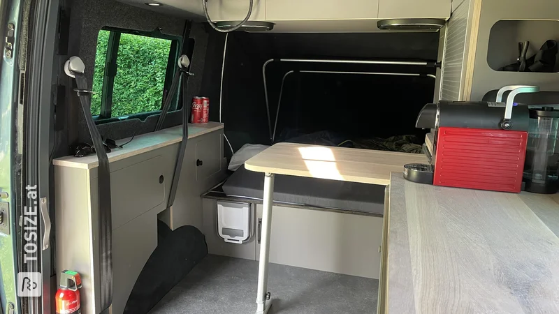 A completely custom-sawn bus camper interior made of birch plywood CPL, by John
