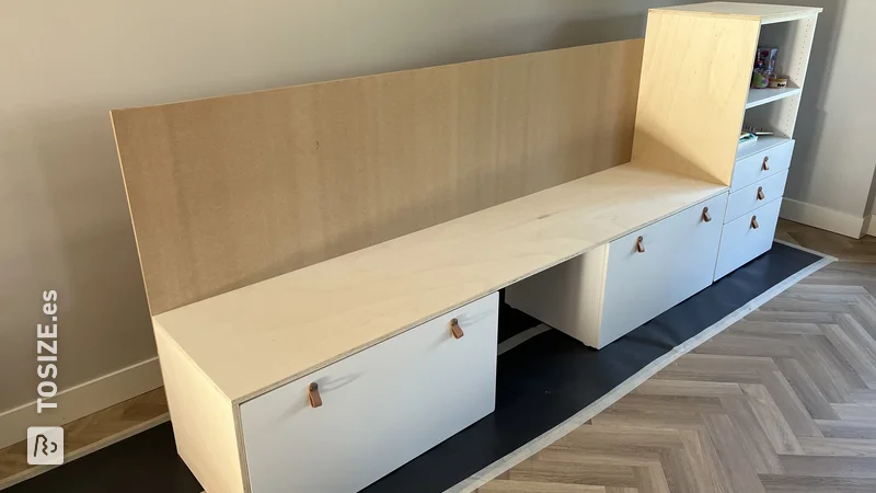 Haz tu propio rincón infantil con muebles existentes de IKEA, por Erik-Jan
