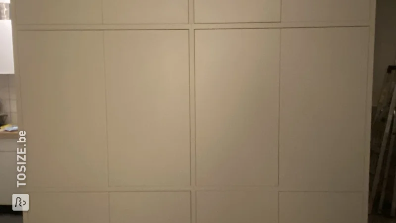 Tips: Veel extra opbergruimte met een maatwerk vakkenkast, door Lidy