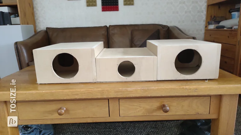 Building changeable speaker boxes, MDF by Anco