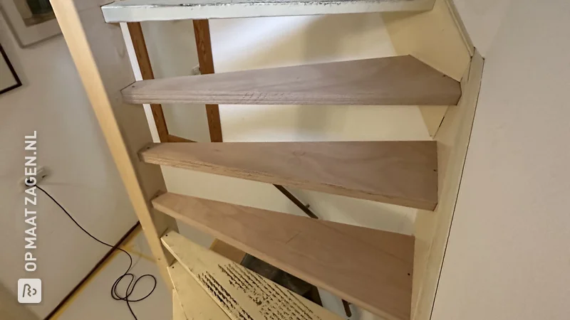 Renovating stair steps with custom-sawn plywood okoume, by Wout