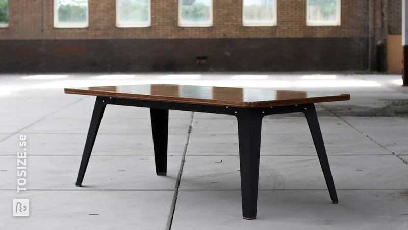 Strong and practical custom table top, by Wouter