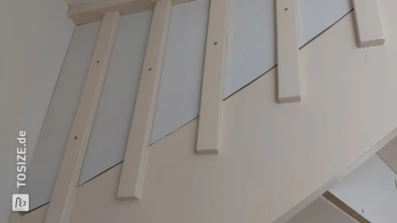 Closing an open staircase with custom MDF, by Koen