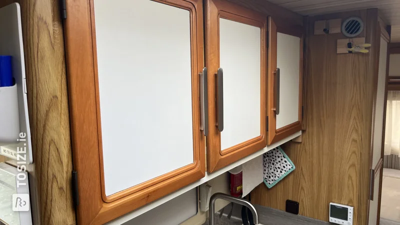 New fronts in camper made of MDF lacquer carrier foil, by Bart