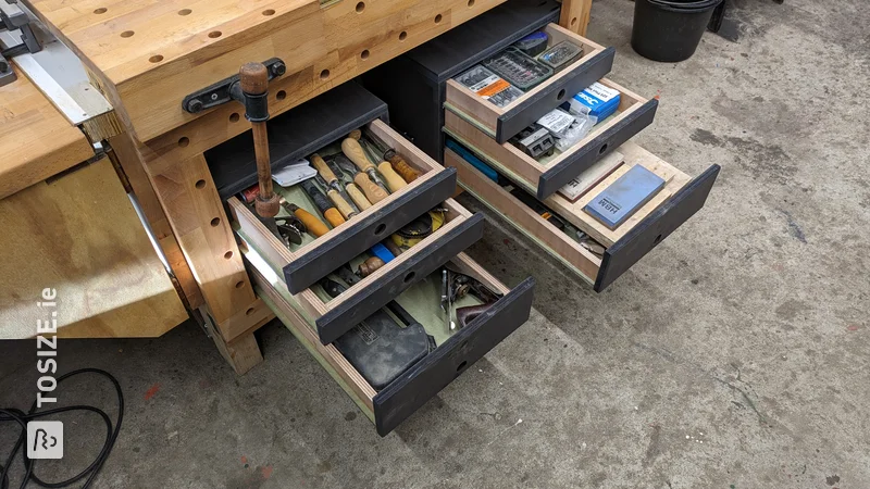 Homemade chest of drawers for a self-built MFT workbench, by Roel
