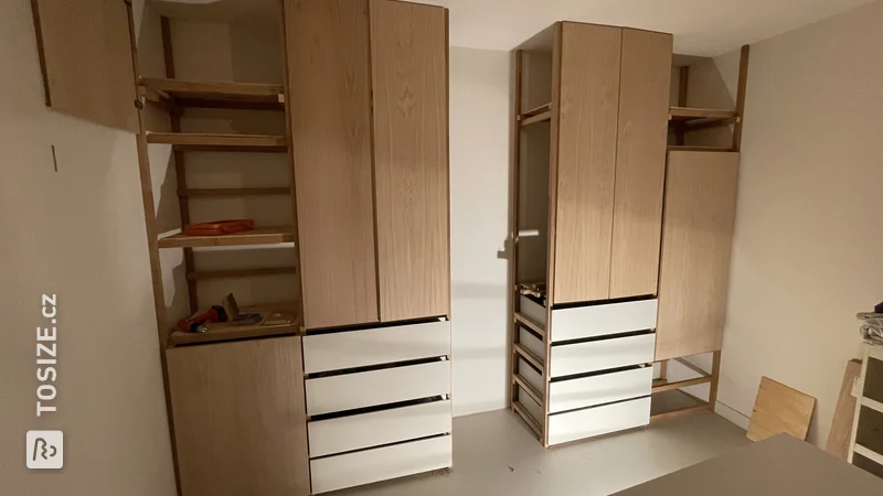 A homemade minimalist wardrobe made of oak, by Elmar