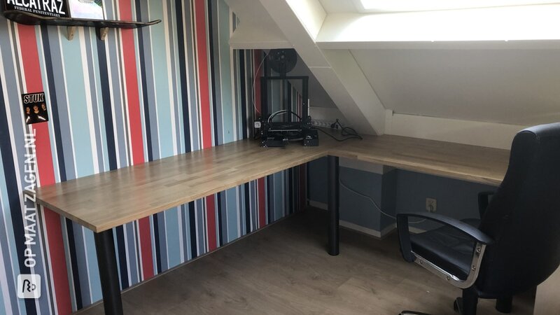 Thuiswerkplekken maken: eiken bureau & voor kinderkamers, door Robertus