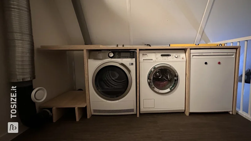 Una lavanderia fatta in casa con compensato personalizzato, di Helma