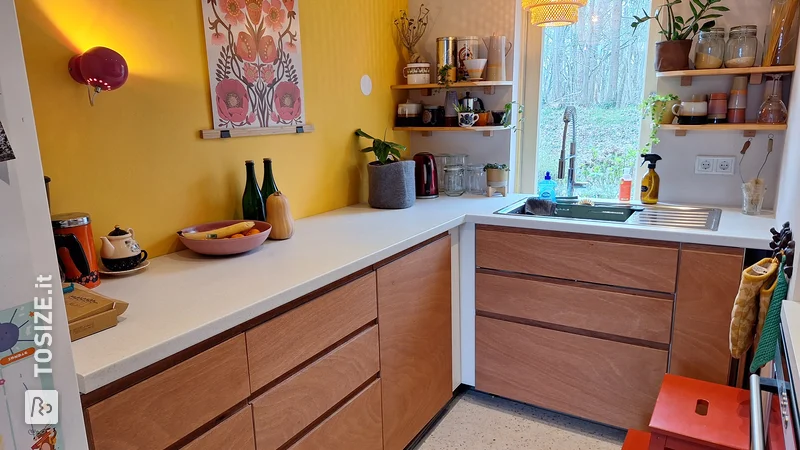 Frontali della cucina fatti in casa per la cucina Ikea di Multiplex Okoumé, di Noni