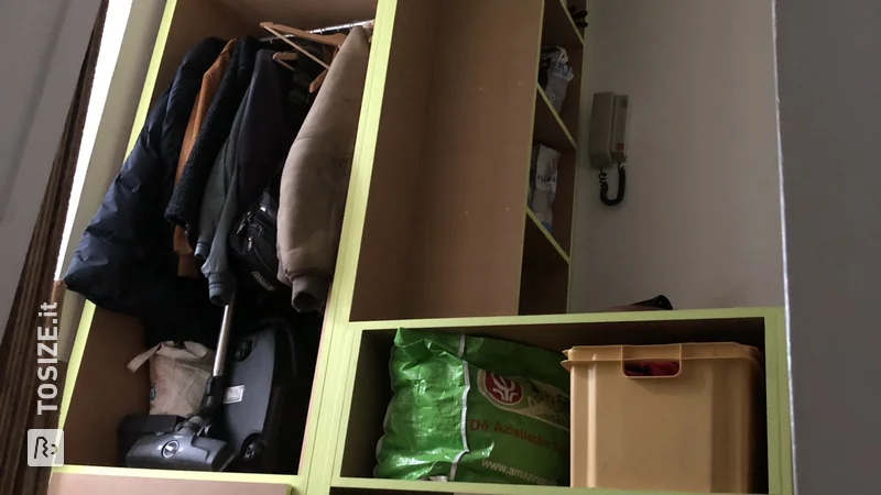 Cupboard for hall; storage space and disposal of litter boxes, by Joris