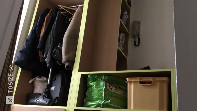 Cupboard for hall; storage space and disposal of litter boxes, by Joris