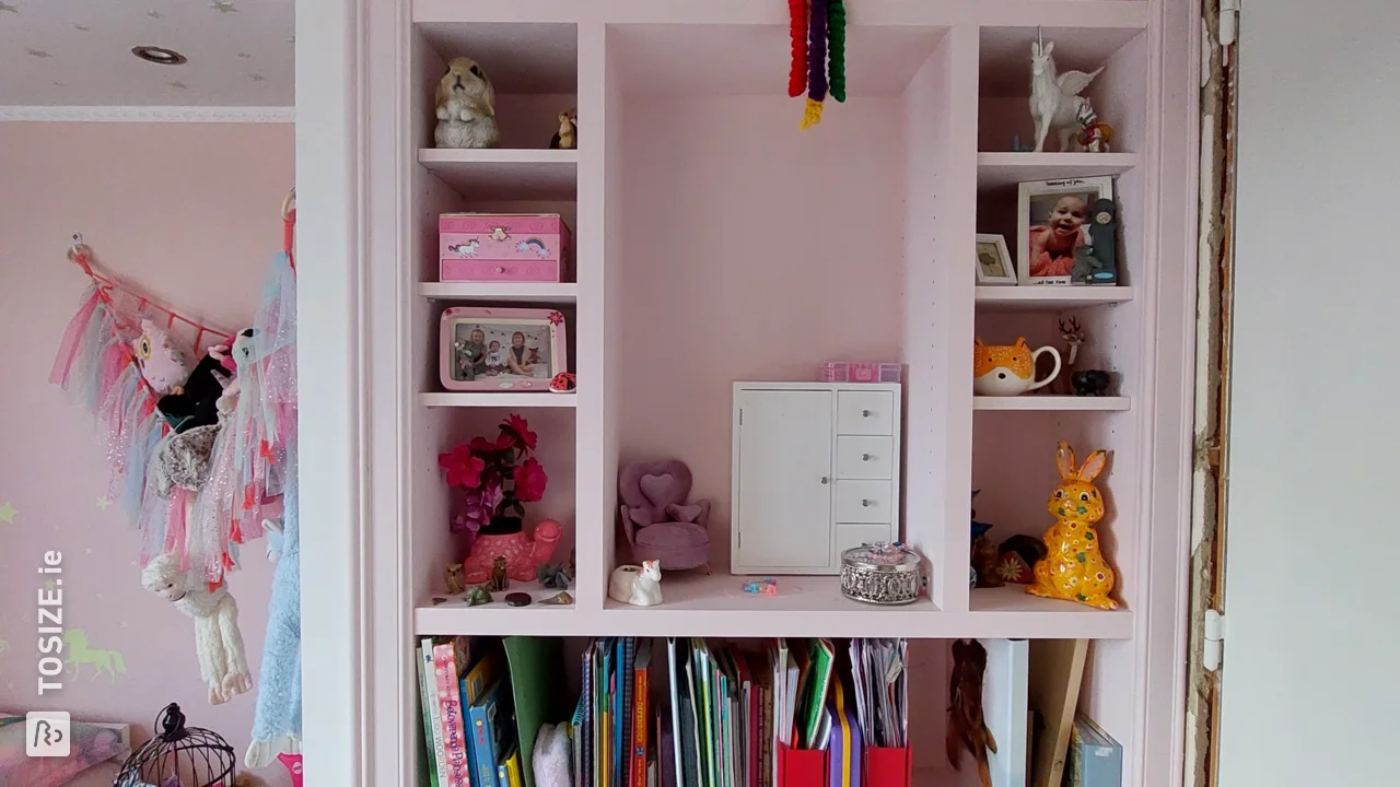 Beautiful princess/unicorn built-in wardrobe for the children's room, by Hans
