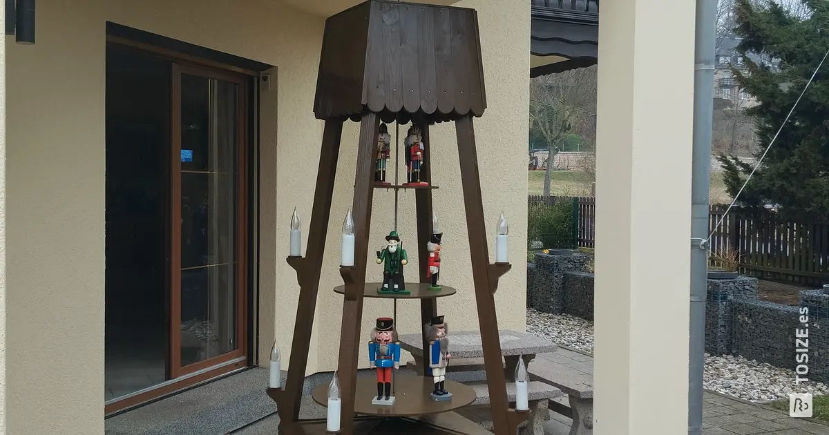 DIY garden pyramid made of multiplex okoumé | Harald | TOSIZE.es