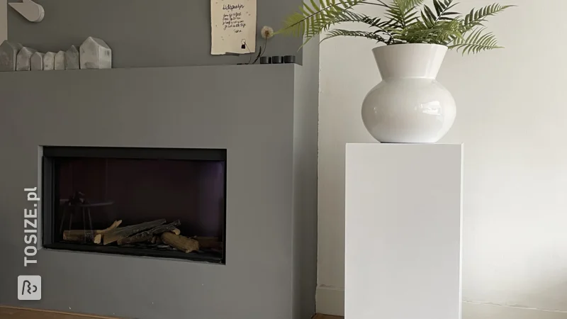 DIY elegant living room column from MDF, by Martijn