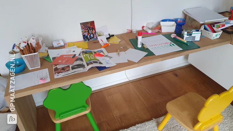 Make your own desk and cupboard for children, by Sjoerd