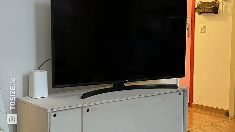 TV cabinet with specially equipped space PS5, by Mylou