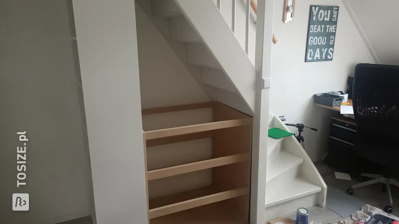 Drawer unit under stair cupboard, by Gerard