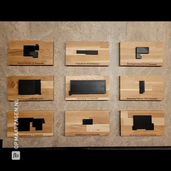 Presentatieborden van eiken timmerpaneel voor 3d print van gebouwen, Door Dimitri