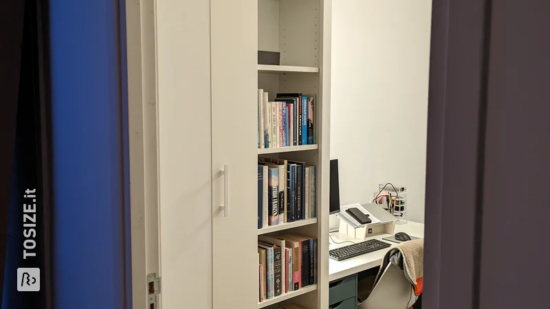 Crea la tua libreria con IKEA hack, di Tessa
