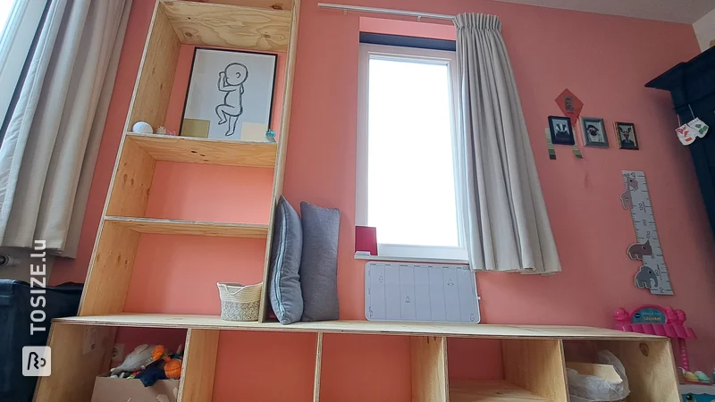 Bücherregal mit Sofa für das Kinderzimmer aus Unterlage von Marlie