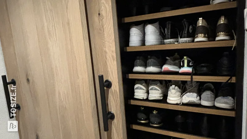 DIY Inspiration: multifunctional hallway cupboard for shoes, by Toine