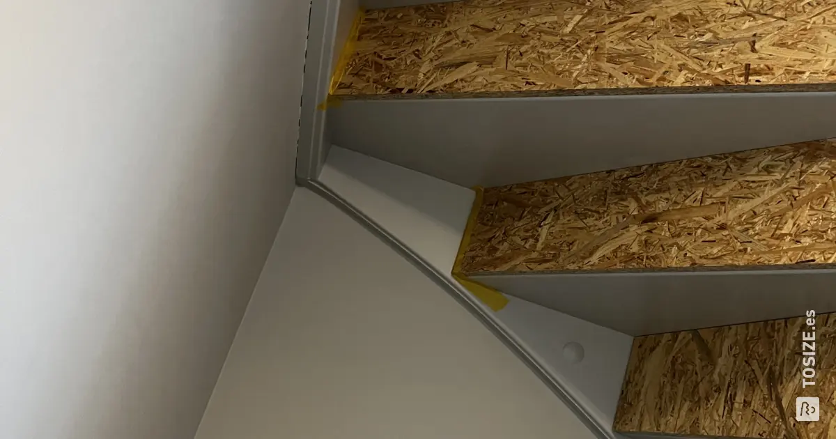 Make your own risers on the stairs with custom-sawn OSB 3 | TOSIZE.es