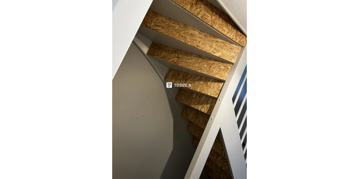 fabriquez-vos-propres-contremarches-d-escalier-avec-l-osb-3-sci-sur